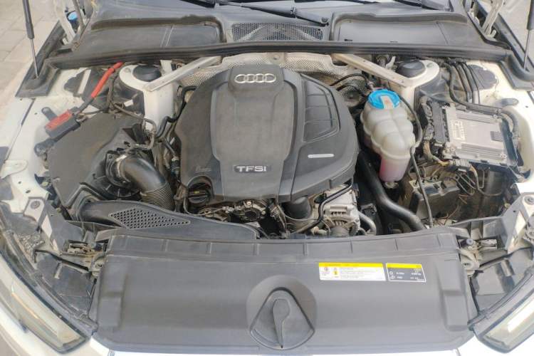 Used Audi A4L 2019 40 TFSI Fashion Version China V Engine Bay