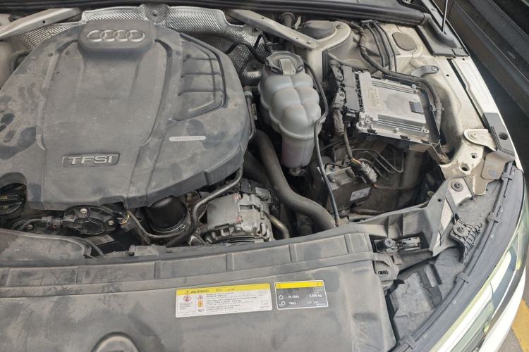 Used Audi A4L 2019 40 TFSI Ambition China VI Engine Bay Left