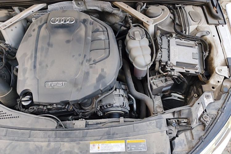 Used Audi A4L 2019 40 TFSI Ambition China VI Engine Bay Left