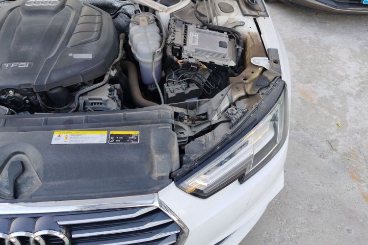 Used Audi A4L 2019 40 TFSI Ambition Version China V Engine Bay Left
