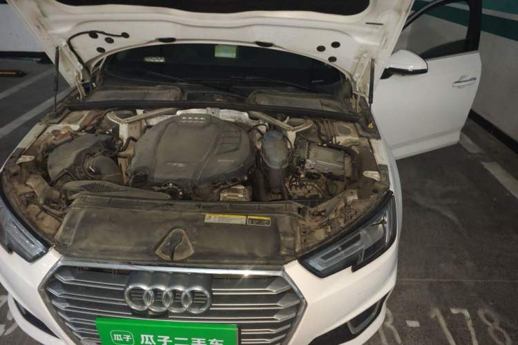 Used Audi A4L 2019 40 TFSI Fashion Version China V Engine Bay Left