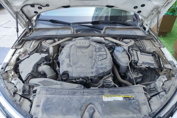 Used Audi A4L 2019 40 TFSI Ambition Version China V Engine Bay