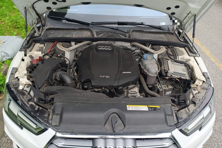Used Audi A4L 2019 40 TFSI Fashion Version China V Engine Bay