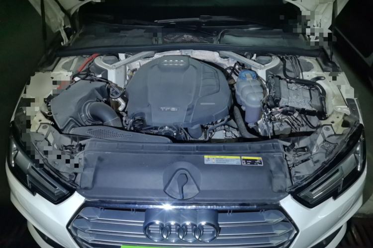 Used Audi A4L 2019 45 TFSI quattro Individual Sport Edition China VI Engine Bay