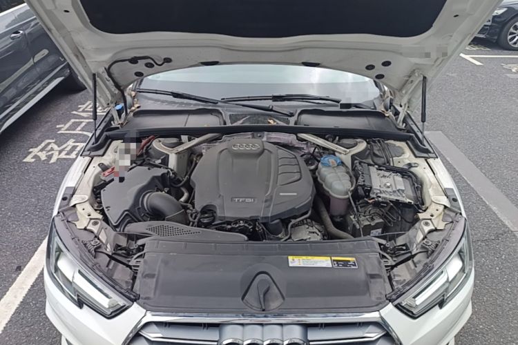 Used Audi A4L 2019 45 TFSI quattro Individual Sport Edition China VI Engine Bay