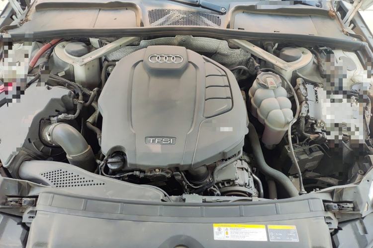 Used Audi A4L 2019 40 TFSI Ambition China VI Engine Bay