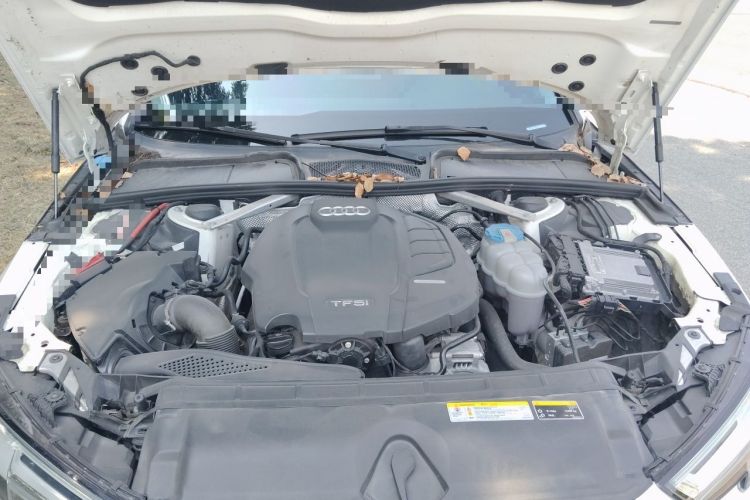 Used Audi A4L 2019 40 TFSI Fashion Version China V Engine Bay