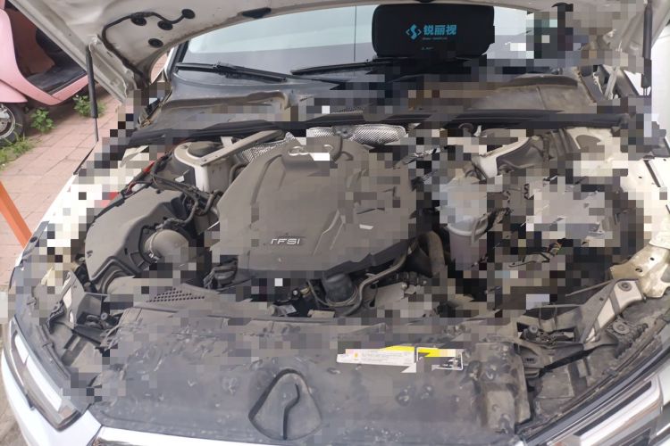 Used Audi A4L 2019 40 TFSI Ambition China VI Engine Bay