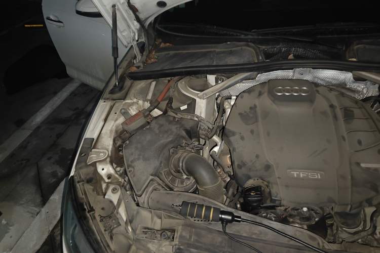 Used Audi A4L 2019 40 TFSI Fashion Version China V Engine Bay Right