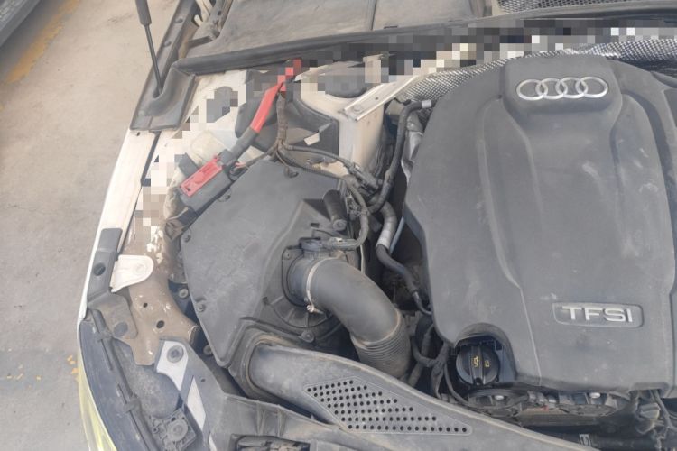 Used Audi A4L 2019 40 TFSI Ambition China VI Engine Bay Right
