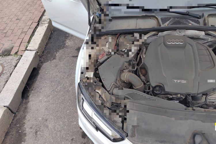 Used Audi A4L 2019 40 TFSI Ambition Version China V Engine Bay Right