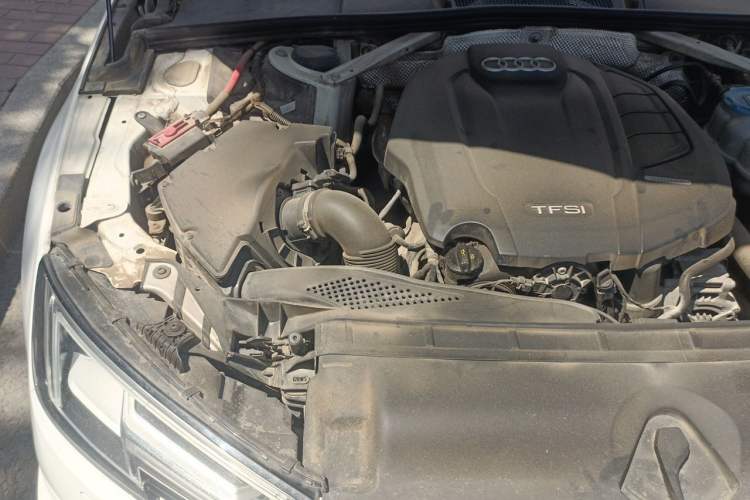 Used Audi A4L 2019 40 TFSI Ambition Version China V Engine Bay Right