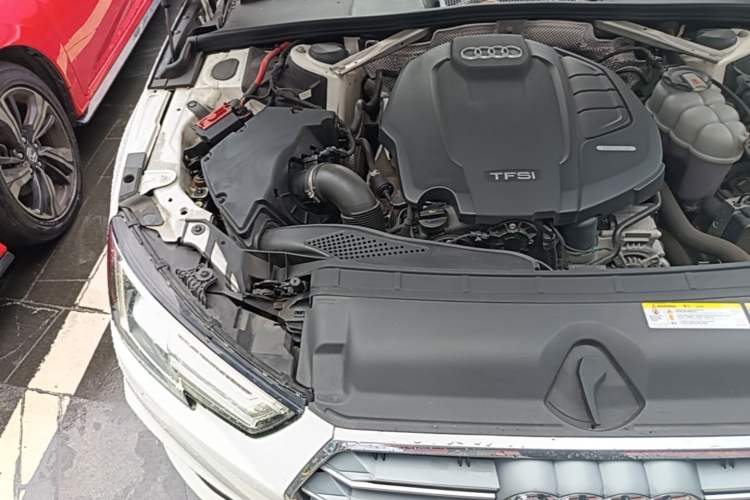 Used Audi A4L 2019 40 TFSI Fashion Version China V Engine Bay Right