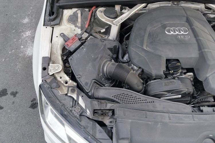 Used Audi A4L 2019 35 TFSI Ambition China V Engine Bay Right