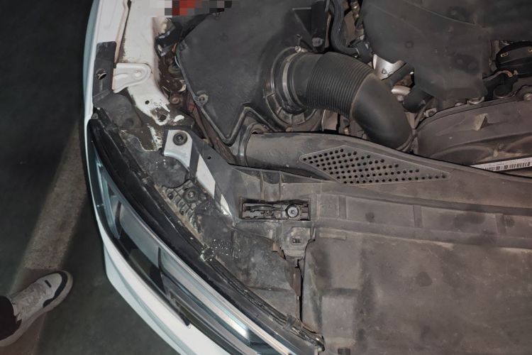 Used Audi A4L 2019 35 TFSI Ambition China V Engine Bay Right