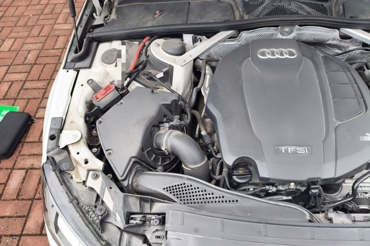 Used Audi A4L 2019 40 TFSI Ambition Version China V Engine Bay Right