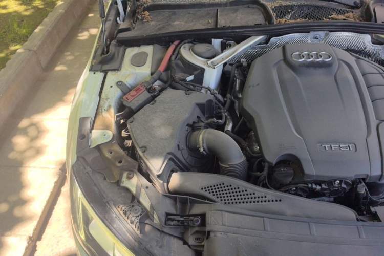 Used Audi A4L 2019 40 TFSI Ambition China VI Engine Bay Right