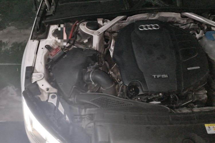 Used Audi A4L 2019 40 TFSI Fashion Version China V Engine Bay Right