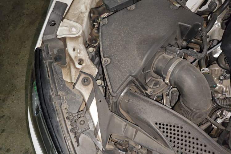 Used Audi A4L 2019 40 TFSI Ambition Version China V Engine Bay Right