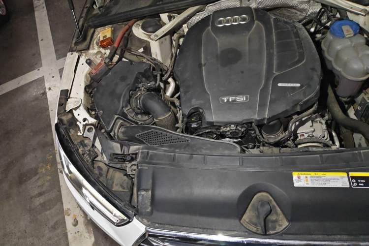 Used Audi A4L 2019 40 TFSI Ambition China VI Engine Bay Right