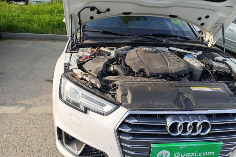 Used Audi A4L 2019 40 TFSI Sporty Version China V Engine Bay Right