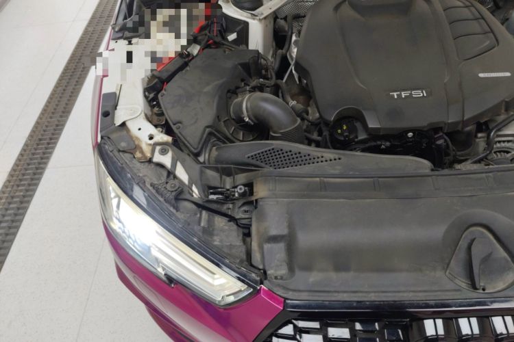 Used Audi A4L 2019 40 TFSI Fashion Version China V Engine Bay Right