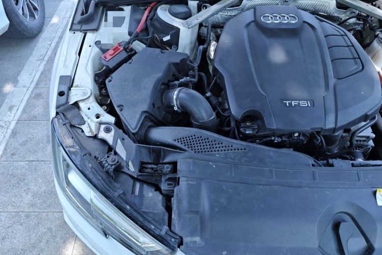 Used Audi A4L 2019 40 TFSI Fashion Version China V Engine Bay Right