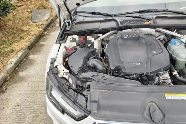 Used Audi A4L 2019 40 TFSI Fashion Version China V Engine Bay Right