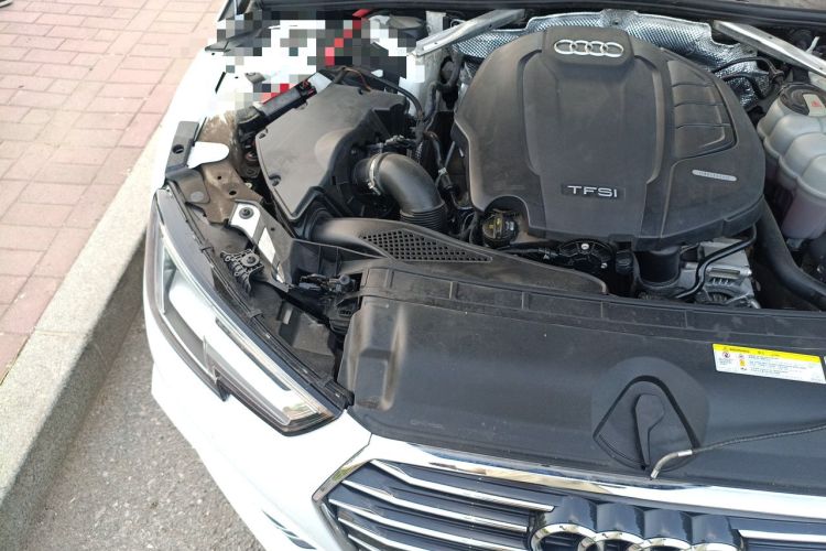 Used Audi A4L 2019 40 TFSI Ambition Version China V Engine Bay Right