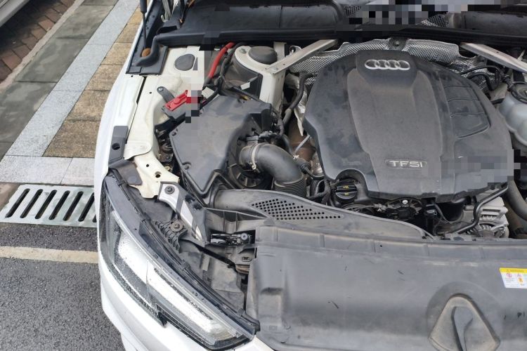 Used Audi A4L 2019 40 TFSI Fashion Version China V Engine Bay Right