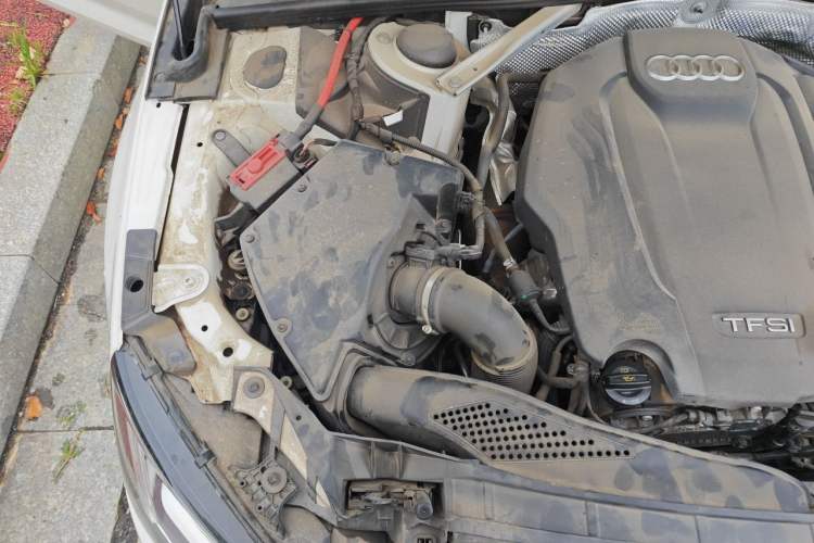 Used Audi A4L 2019 40 TFSI Ambition Version China V Engine Bay Right