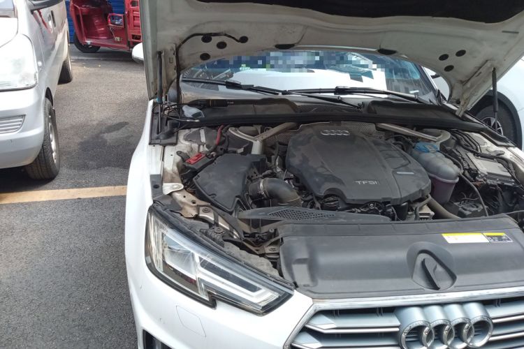 Used Audi A4L 2019 40 TFSI Fashion Version China V Engine Bay Right