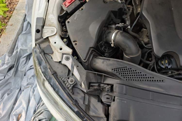 Used Audi A4L 2019 40 TFSI Fashion Version China V Engine Bay Right