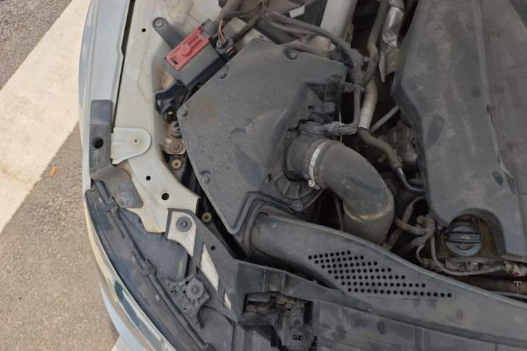 Used Audi A4L 2019 40 TFSI Ambition China VI Engine Bay Right