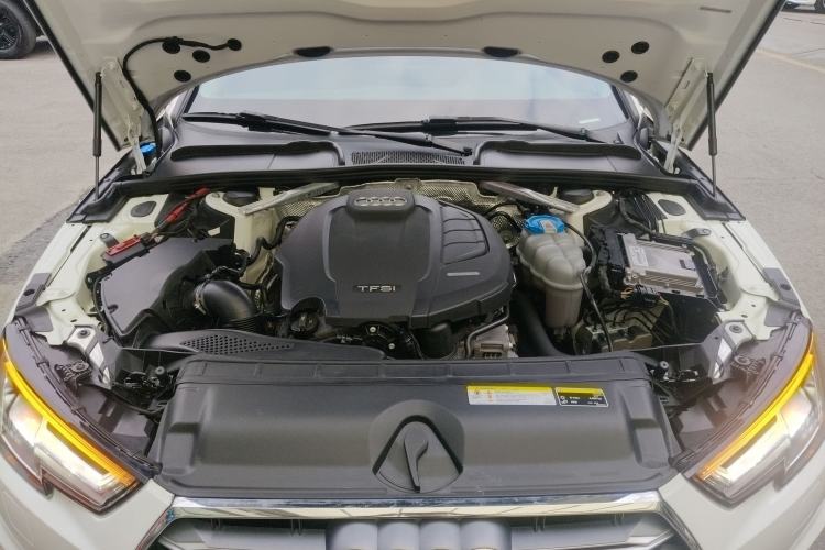 Used Audi A4L 2019 40 TFSI Fashion Version China V Engine Bay