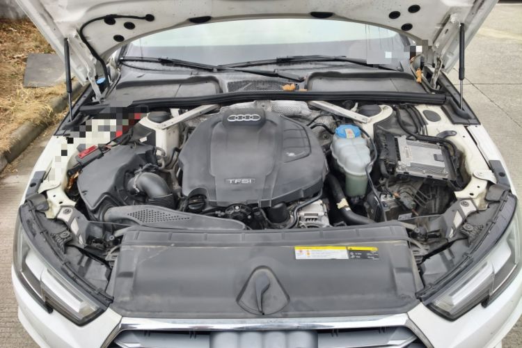 Used Audi A4L 2019 40 TFSI Fashion Version China V Engine Bay