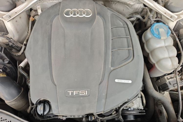 Used Audi A4L 2019 45 TFSI quattro Individual Sport Edition China VI Engine Bay