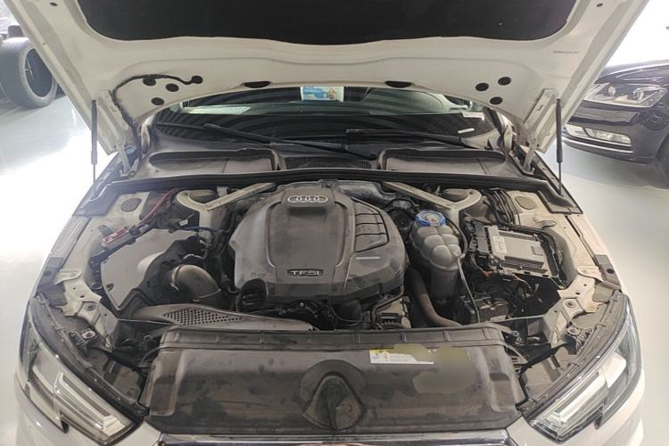 Used Audi A4L 2019 40 TFSI Fashion Version China V Engine Bay