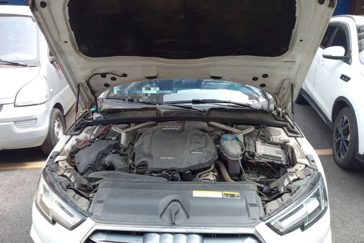 Used Audi A4L 2019 40 TFSI Fashion Version China V Engine Bay