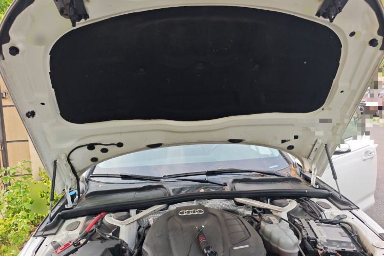 Used Audi A4L 2019 40 TFSI Fashion Version China V Engine Bay