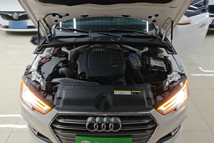 Used Audi A4L 2019 40 TFSI Fashion Version China V Engine Bay
