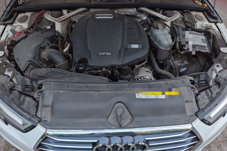 Used Audi A4L 2019 40 TFSI Ambition China VI Engine Bay