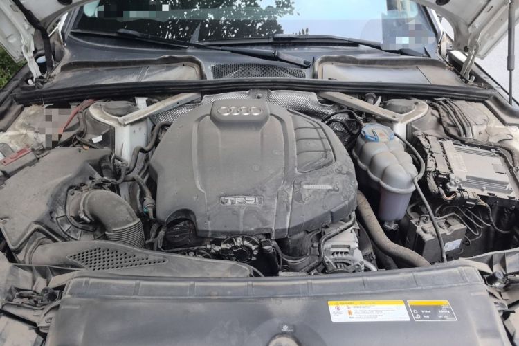 Used Audi A4L 2019 40 TFSI Fashion Version China V Engine Bay