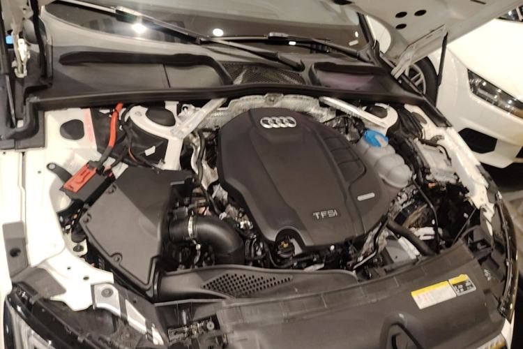 Used Audi A4L 2019 40 TFSI Fashion Version China V Engine Bay