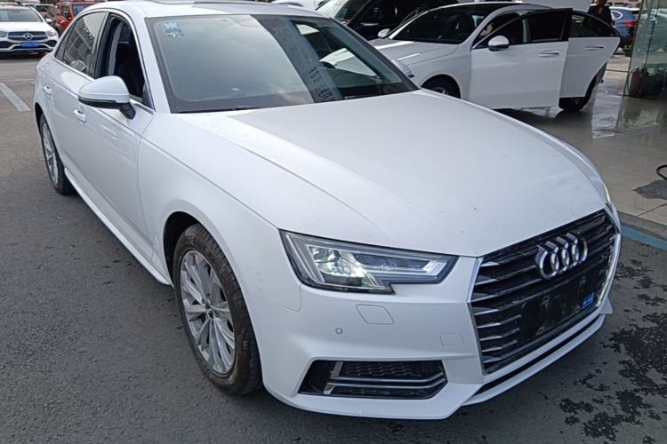 Used Audi A4L 2019 40 TFSI Ambition China VI Exterior 1