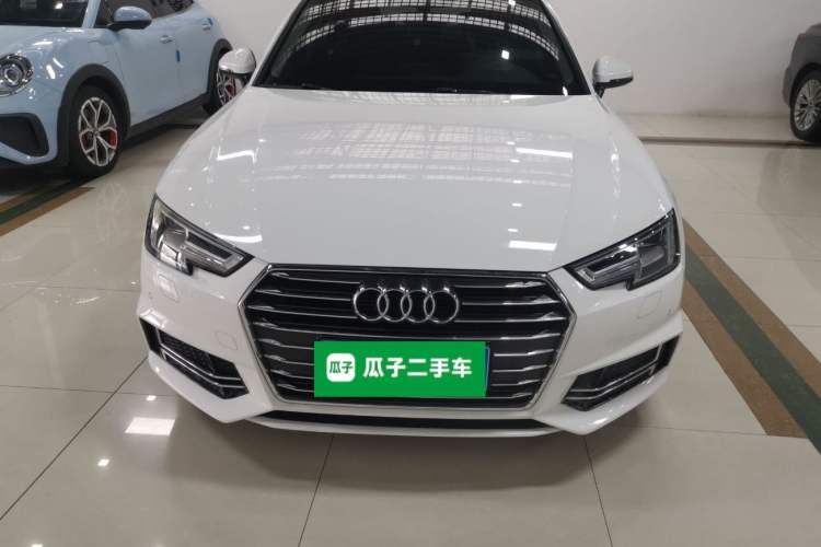 Used Audi A4L 2019 40 TFSI Ambition China VI Exterior 1