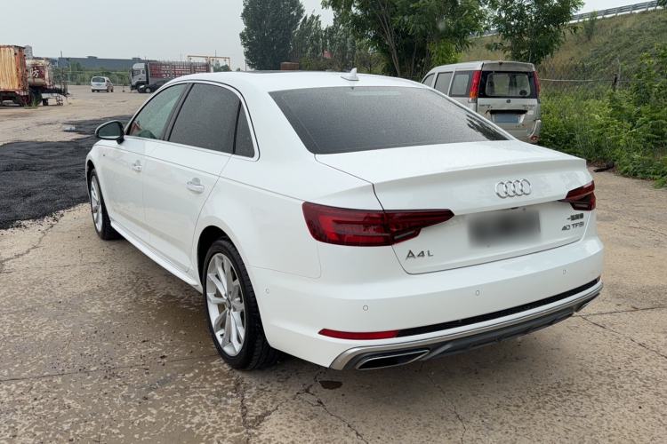 Used Audi A4L 2019 40 TFSI Fashion Edition China VI Emission Standard Exterior 1