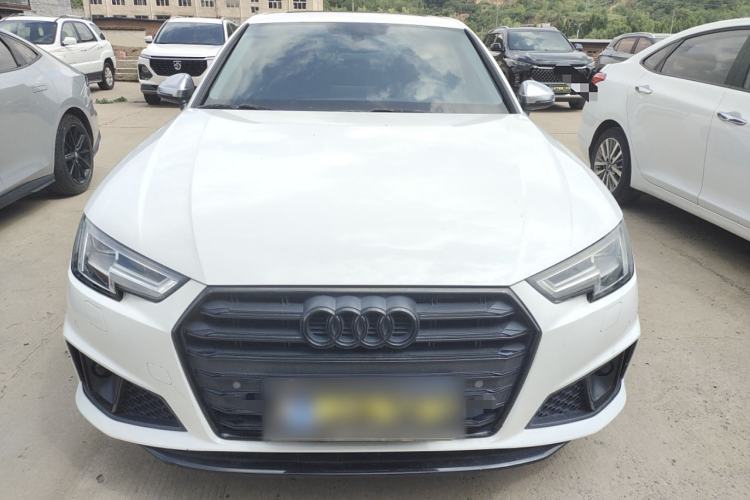 Used Audi A4L 2019 40 TFSI Fashion Edition China VI Emission Standard Exterior 1