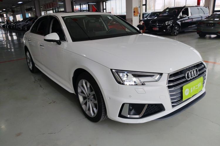 Used Audi A4L 2019 40 TFSI Fashion Edition China VI Emission Standard Exterior 1