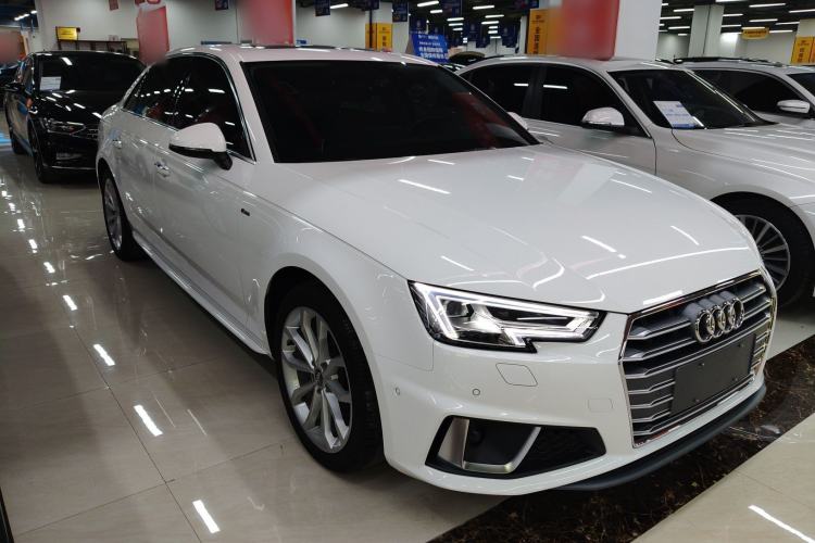 Used Audi A4L 2019 40 TFSI Fashion Edition China VI Emission Standard Exterior 1